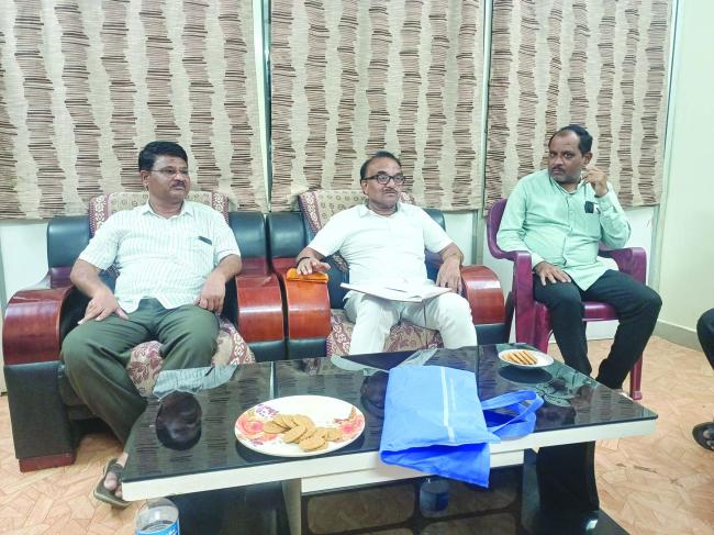  ಕಂಪ್ಲಿಯಲ್ಲಿ ಬಿಇಒ ಕಛೇರಿಗೆ ಆರಂಭಿಸುವಂತೆ ಸಂಬಂಧ ರಾಜ್ಯ ಮಟ್ಟದಲ್ಲಿ ಚರ್ಚಿಸುವೆ : ಶಶೀಲ್ ಜಿ.ನಮೋಶಿ  