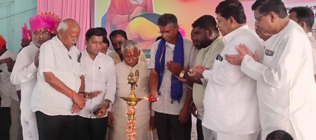   ಆರ್ಥಿಕ, ಸಾಮಾಜಿಕ, ಶೈಕ್ಷಣಿಕ, ರಾಜಕೀಯವಾಗಿ ಸಮಾಜ ಮುಂದೆ ಬರಬೇಕು 