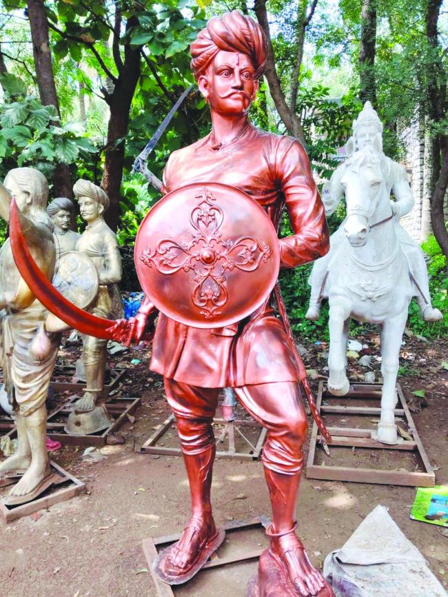 ಸಂಗೋಳ್ಳಿ ರಾಯಣ್ಣನ ಮೂರ್ತಿ ಪ್ರತಿಷ್ಠಾಪನೆ 