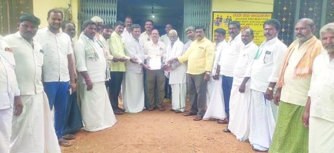  ಮಾಜಿ ಸಂಸದ,ರಮೇಶ ಕತ್ತಿ ವಿರುದ್ಧ ಕಠಿಣ ಕ್ರಮಕ್ಕೆ ವಾಲ್ಮೀಕಿ ಸಮಾಜ ಆಗ್ರಹ 