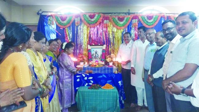  ತಾಲೂಕು ಆಡಳಿತದಿಂದ ವೀರರಾಣಿ ಕಿತ್ತೂರು ಚನ್ನಮ್ಮ ಜಯಂತಿ ಆಚರಣೆ 