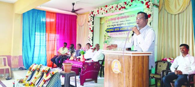 ಶ್ರಮ ಮತ್ತು ಛಲವಿದ್ದರೆ ಸಾಧನೆ ಸಾಧ್ಯ: ಜಿಲ್ಲಾಧಿಕಾರಿ ಸೋಮಲಿಂಗ ಗೆಣ್ಣೂರ  