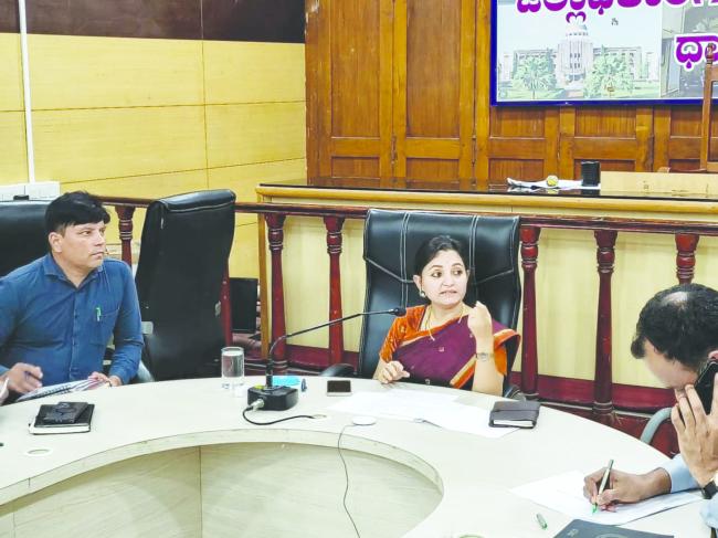 ಅರ್ಹ ಪದವೀಧರರು ಮತಪಟ್ಟಿಯಿಂದ ಹೊರಗುಳಿಯದಂತೆ ಜಾಗೃತಿವಹಿಸಿ: ಜಿಲ್ಲಾಧಿಕಾರಿ  