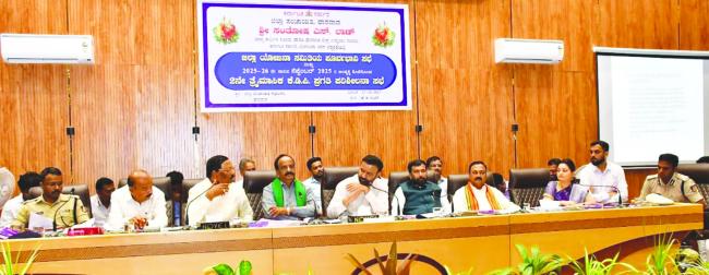 ಎಲ್ ಆ್ಯಂಡ್ ಟಿ ಕಂಪನಿ ವಿರುದ್ಧ ಸೂಕ್ತ ಕಾನೂನು ಕ್ರಮ: ಸಚಿವ ಲಾಡ್