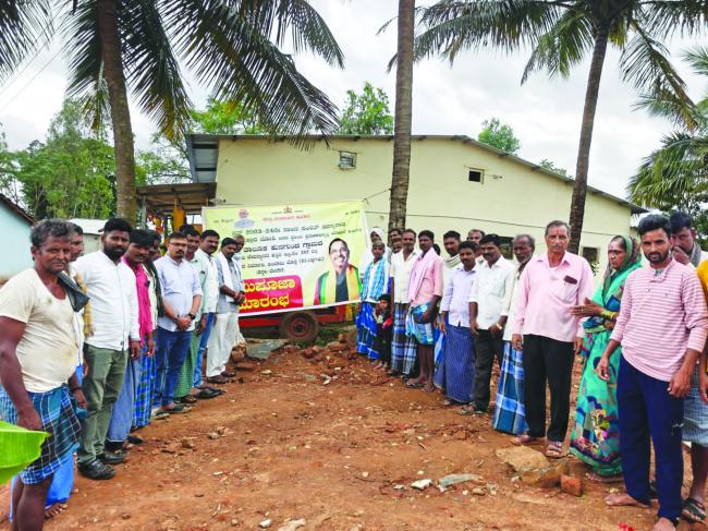 ಜೋಶಿ ನಾಯಕತ್ವದಲ್ಲಿ ಹೆಚ್ಚಿನ ಅಭಿವೃದ್ಧಿ ಮಹಾಪೂರ ಹರಿದು ಬರಲಿ: ನಾಗರಾಜ