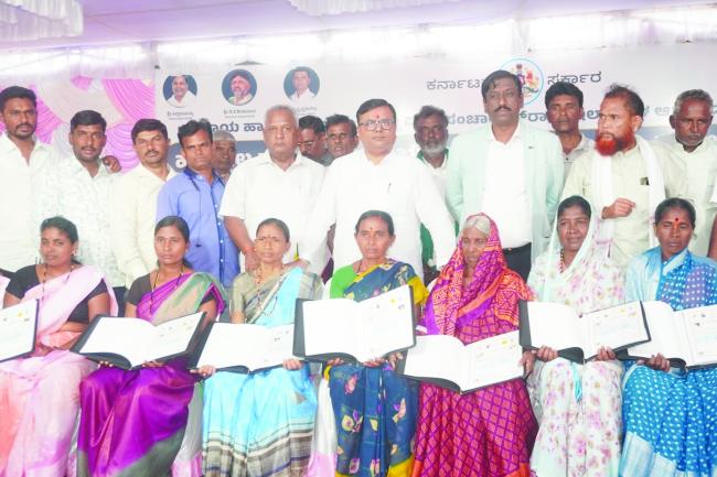 ನನ್ನ ರಾಜಕೀಯ ಜೀವನದ ಸಾರ್ಥಕ ಕ್ಷಣ ಇದಾಗಿದೆ ಎಂದು ಶಾಸಕ ಶ್ರೀನಿವಾಸ ಮಾನೆ