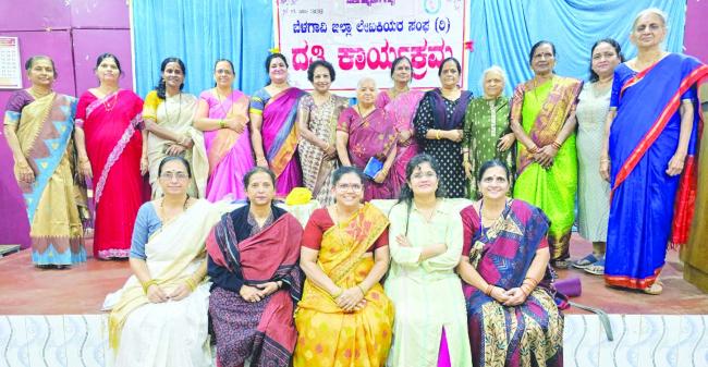 ಸಮಾಜ ತಿದ್ದುವಂತಹ ಕಥೆಗಳು ಅಗತ್ಯವಿದೆ: ಡಾ. ಮೈತ್ರೇಯಿಣಿ ಗದಿಗೆಪ್ಪಗೌಡರ