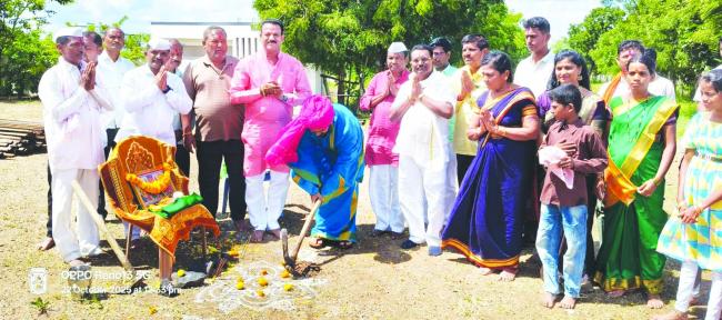 ದಾನಮ್ಮದೇವಿ ಸಭಾಮಂಟಪ ಭೂಮಿ ಪೂಜೆ 