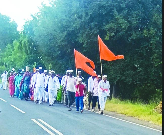 ಕಾರ್ತಿಕ ವಾರಿ ಸಂದರ್ಭದಲ್ಲಿ ಕಾಲ್ನಡಿಗೆ