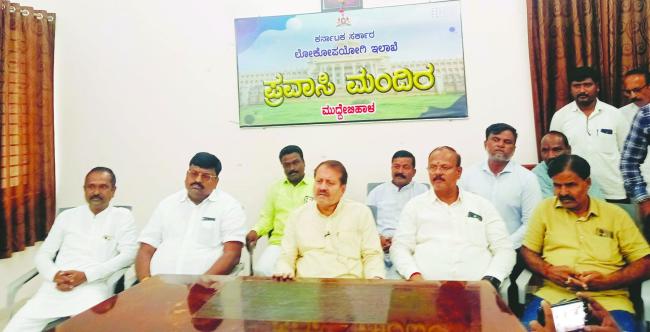 ಸಚಿವ ಸ್ಥಾನಕ್ಕೆ ನೀವು ಲಾಭಿ ಮಾಡಿ ನನ್ನ ತಕರಾರಿಲ್ಲ: ಸ್ವಪಕ್ಷ ಕಾಂಗ್ರೆಸ್ ಶಾಸಕನ ವಿರುದ್ಧ ನಾಡಗೌಡ ಕೆಂಡ ಮಂಡಲ 