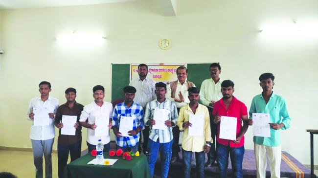 ನಾನಾ ವೃತ್ತಿಗಳಿಗೆ ಪ್ರವೇಶ ಪಡೆದ ತರಬೇತಿದಾರರಿಗೆ ಸ್ವಾಗತ ಸಮಾರಂಭ 