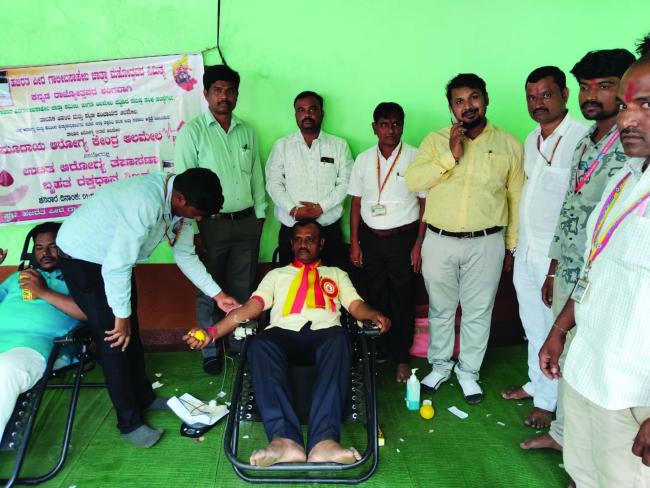 ಹಜರತ್ ಪೀರ್ ಗಾಲಿಬ ಸಾಬ್ ಜಾತ್ರೆ ನಿಮಿತ್ತವಾಗಿ ರಕ್ತದಾನ ಶಿಬಿರ. 