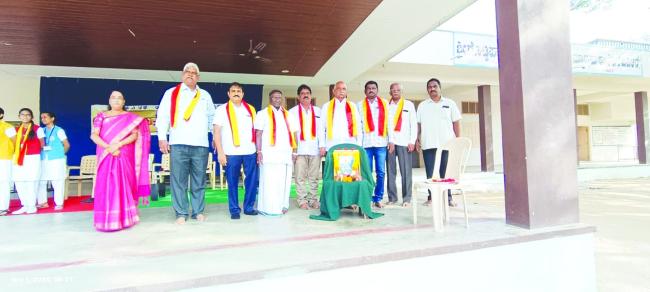 ಶಾರದಾ ವಿದ್ಯಾ ಸಂಸ್ಥೆಯಲ್ಲಿ 70ನೇ ಕರ್ನಾಟಕ ರಾಜ್ಯೋತ್ಸವ ಆಚರಣೆ  