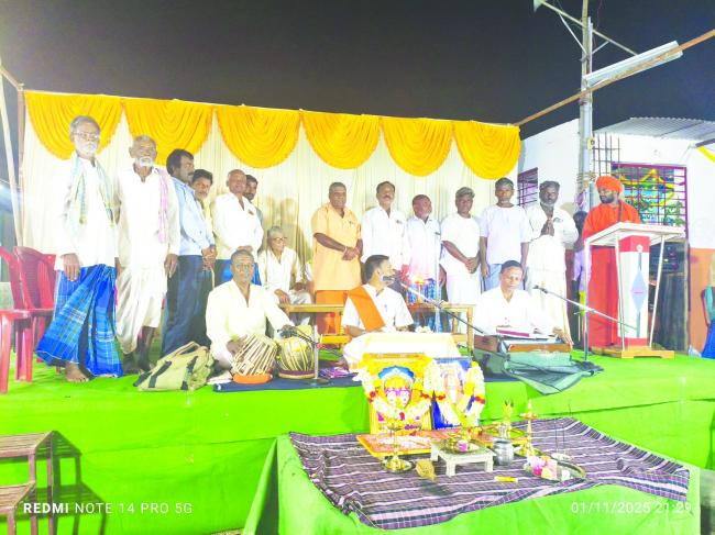 ತಳಕಲ್ ಗ್ರಾಮದಲ್ಲಿ ಶರಣಬಸವೇಶ್ವರ ಪುರಾಣ ಪ್ರಾರಂಭ.ಧರ್ಮದ ಕಾರ್ಯಕ್ಕೆ ಭಕ್ತರ ಸಹಕಾರ ಅವಶ್ಯ- ಮಹಾದೇವ  