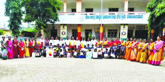  ಆಂಗ್ಲ ಮಾಧ್ಯಮ ಶಾಲೆಯಲ್ಲಿ ಕನ್ನಡದ ಕಂಪು 