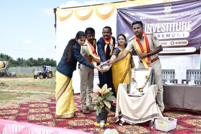 ಭಾಷೆ ಅಭಿಮಾನವನ್ನು ಹುಟ್ಟಿಸುವಲ್ಲಿ ಶಿಕ್ಷಣ ಕ್ಷೇತ್ರದ ಜವಾಬ್ದಾರಿ  