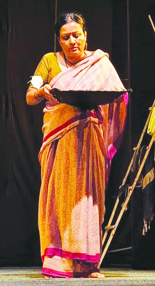 ನಕ್ಷತ್ರ ಯಾತ್ರಿಕರು ಮನಕಲಕುವ  ಹೃದಯಸ್ಪರ್ಶಿ ನಾಟಕ  