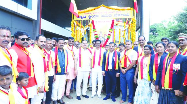 ಕನ್ನಡ ಭಾಷೆಗೆ ಮೊದಲ ಆದ್ಯತೆ: ಸುನೀಲ್ ಹನುಮಣ್ಣನವರ್  