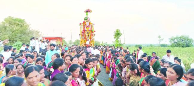 ವಿಜೃಂಭಣೆಯಿಂದ ಜರುಗಿದ ಶ್ರೀಮಾನ್ ದೇವಿಯ ಮಹಾ ರಥೋತ್ಸವ  