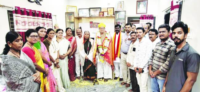 ಸಾಹಿತಿ ಪೂಜಾರಿ ರಾಷ್ಟ್ರ ಶಿಕ್ಷಕ ಪುರಷ್ಕೃತರಾಗಿ ಇತಿಹಾಸ ಸೃಷ್ಠಿಸಿದ್ದರು: ಮಯೂರ 