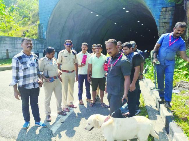 ಇದು ಅಣಕು ಕಾರ್ಯಾಚರಣೆ: ಕಾರವಾರ ಸುರಂಗ ಮಾರ್ಗದಲ್ಲಿ ಬಾಂಬ್ ಪತ್ತೆ  