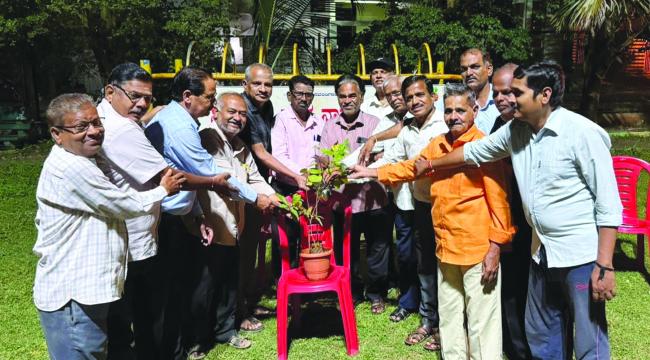 ಕನ್ನಡ ಉಸಿರಾಗಬೇಕಾದರೆ ಕನ್ನಡ ಶಾಲೆಗಳು ಉಸಿರಾಡಬೇಕು- ಹನುಮಂತಗೌಡ ಗೊಲ್ಲರ  