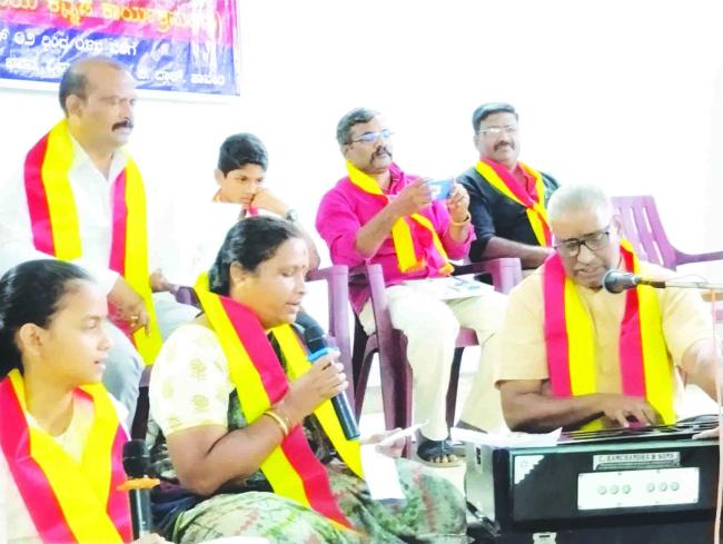 ನಾಡು ಕಟ್ಟಿದ ಹಾಡುಗಳ ಸಂಗೀತ ಕಾರ್ಯಕ್ರಮ   