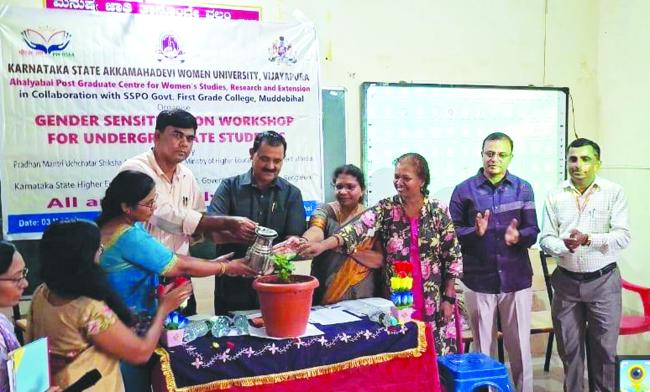 ಲಿಂಗ ಸೂಕ್ಷ್ಮತೆ ಜ್ಞಾನ ಅತ್ಯಂತ ಅಗತ್ಯ: ವ್ಹಿ. ಸುಶೀಲಾ  