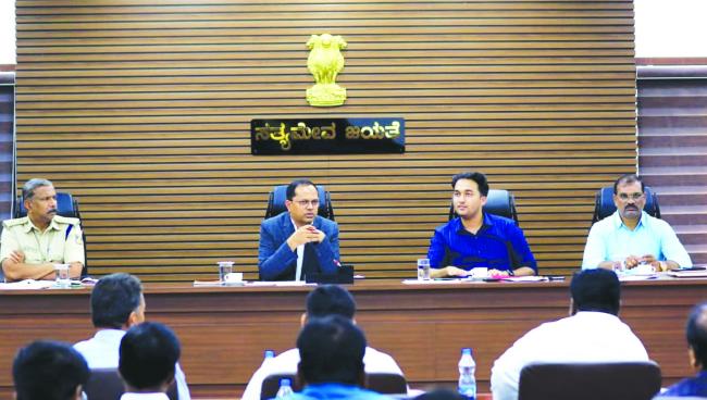 ಪರಿಶಿಷ್ಟ ಜಾತಿ ಮತ್ತು ಪರಿಶಿಷ್ಟ ವರ್ಗಗಳ ಮೇಲಿನ ದೌರ್ಜನ್ಯ ತಡೆಗೆ ಜಿಲ್ಲೆಯಲ್ಲಿ ಅರಿವು ಮೂಡಿಸಿ: ಡಿಸಿ ನಾಗೇಂದ್ರ ಪ್ರಸಾದ್‌.ಕೆ 