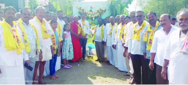 ಕೀರ್ತನೆಗಳಿಂದ ಸಮಾಜ ತಿದ್ದುವ ಕೆಲಸ ಮಾಡಿದ ಮಹಾನ್ ಕನಕದಾಸ : ಡಿಂಡಿ ಮಹರ್ಷಿ 