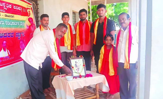 ಕನಕದಾಸರ ಆದರ್ಶ ತತ್ವಗಳನ್ನು ಪ್ರತಿಯೊಬ್ಬರು ಮೈಗೂಡಿಸಿ: ಬಿ.ಎಲ್‌. ಘಂಟಿ