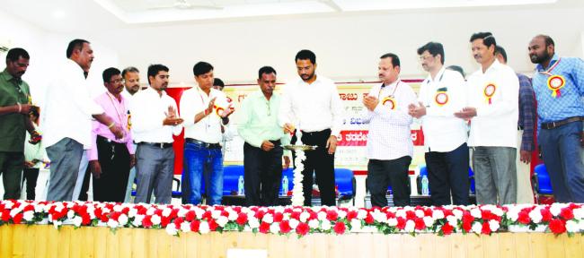 ವಿದ್ಯುತ್ ವೀರರ ಸುರಕ್ಷತೆ ಬಹಳ ಮುಖ್ಯ: ಅಪರ ಜಿಲ್ಲಾಧಿಕಾರಿ ಸಿದ್ರಾಮೇಶ್ವರ 