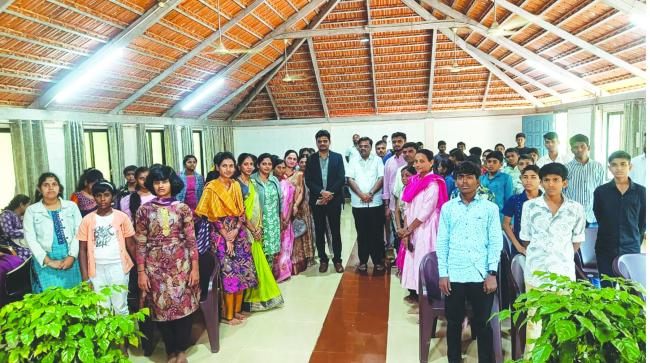 ಕರ್ನಾಟಕ ಬಾಲ ವಿಕಾಸ ಅಕಾಡೆಮಿಯು ಅವಕಾಶ ವಂಚಿತ ಮಕ್ಕಳಿಗೆ ಕಾಮಧೇನು: ಈಶ್ವರ ಉಳ್ಳಾಗಡ್ಡಿ