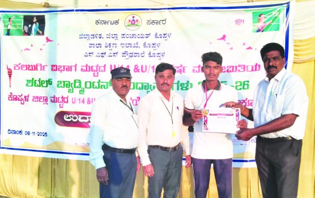 ಚಕ್ರ ಎಸೆತದಲ್ಲಿ ನಬಿಸಾಬ್ ತಂದಿ ರಾಜಾಸಾಬ್  ಮುಲ್ಲಾ ರಾಜ್ಯ ಮಟ್ಟಕ್ಕೆ ಆಯ್ಕೆ   
