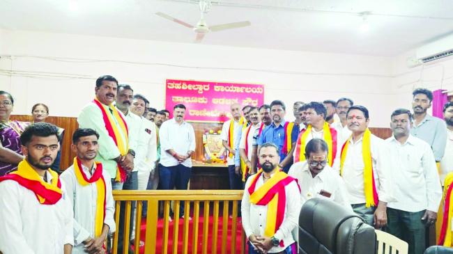 ವೈರಿ ಪಡೆಯನ್ನು ಹಿಮ್ಮೆಟ್ಟಿಸಿದ ಧೀರ ಮಹಿಳೆ ಒನಕೆ ಓಬವ್ವ