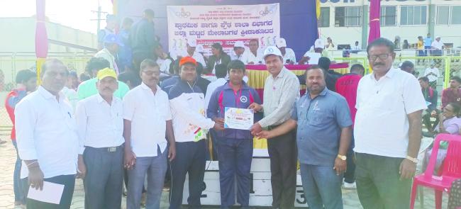 ಗುಂಡು ಎಸೆತದಲ್ಲಿ ಪ್ರಥಮ: ರೋಹಿತ್ ರಾಥೋಡ್ ರಾಜ್ಯಮಟ್ಟಕ್ಕೆ ಆಯ್ಕೆ 