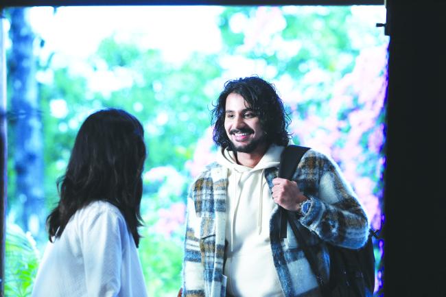 ಯು-ಎ ಪ್ರಮಾಣ ಪತ್ರದೊಂದಿಗೆ ಸೆನ್ಸಾರ್ ಪಾಸಾದ 'ಗತವೈಭವ' 