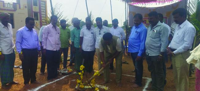 ರಾಹುತನಕಟ್ಟಿಯಲ್ಲಿ 78ಲಕ್ಷ ರೂ. ವೆಚ್ಚದಲ್ಲಿ ವಾಲ್ಮೀಕಿ ಭವನಕ್ಕೆ ಭೂಮಿ ಪೂಜೆ 