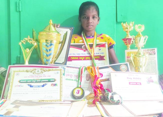 ಯೋಗದಲ್ಲಿ ಸಾಧನೆ ಮಾಡಿದ ಎಸ್‌.ಪೂಜಾ : ಅತಿ ಚಿಕ್ಕ ವಯಸ್ಸಿನಲ್ಲಿ ಸಾಧನೆಯ ಗರಿಮೆ 