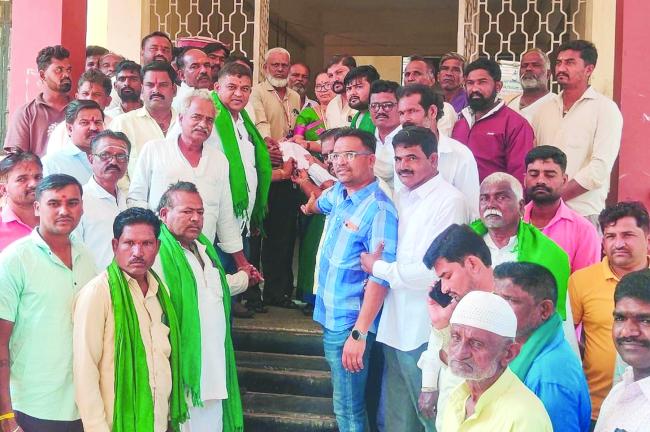 ಮಿತಿಮೀರಿದ ದಲ್ಲಾಳಿ ಹಾಗೂ ಕಂಪನಿಗಳ ಹಾವಳಿಗೆ ಕಂಗಾಲಾದ ಅನ್ನದಾತ ಮಧ್ಯವರ್ತಿಗಳ ಲಾಭಕ್ಕೆ ರೈತನ ಹೊಟ್ಟೆಗೆ ತಣ್ಣಿರು ಬಟ್ಟೆಯೇ ಗತಿ