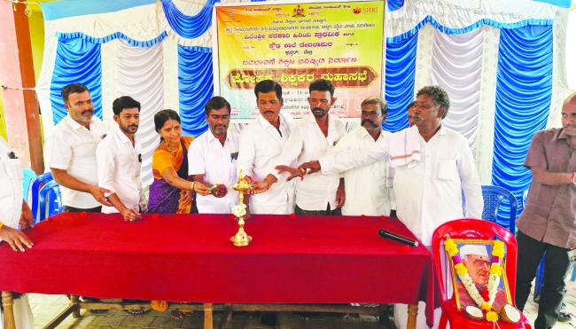 ಮಕ್ಕಳ ಭವಿಷ್ಯ ಶಿಕ್ಷಕರ ಕೈಯಲ್ಲಿದೆ : ಗ್ರಾಪಂ ಅಧ್ಯಕ್ಷೆ ಪೂಜಾರಿ ಈರಮ್ಮ 