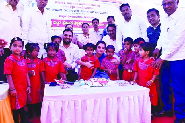 ಮಕ್ಕಳಲ್ಲಿ ಉತ್ತಮ, ಆದರ್ಶ ವ್ಯಕ್ತಿತ್ವ ನಿರೂಪಿಸುವಲ್ಲಿ ಪೋಷಕರ ಮತ್ತು ಶಿಕ್ಷಕರ ಸಮಾನ ಜವಾಬ್ದರಿ ಇದೆ 