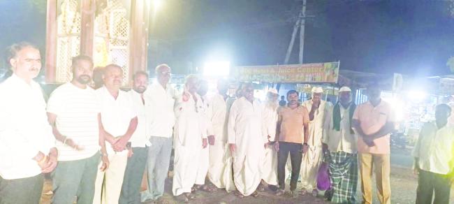    ತಾಂಬಾ ಗ್ರಾಮದಲ್ಲಿ ಬಿಜೆಪಿ ಮುಖಂಡರು ವಿಜಯೋತ್ಸವ 