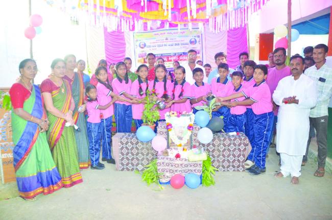 ಮಕ್ಕಳ ದಿನಾಚರಣೆ: ಶಾಲೆಯಲ್ಲಿ ಮಕ್ಕಳ ಪ್ರತಿಜ್ಞೆ