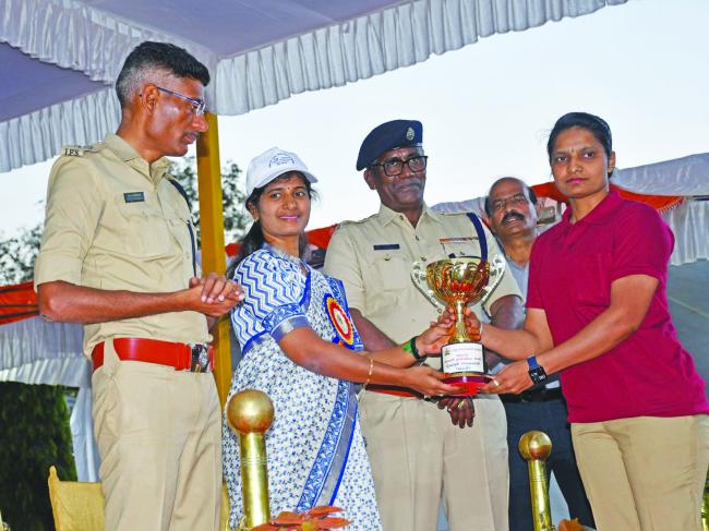 ಪೊಲೀಸ್ ವಾರ್ಷಿಕ ಕ್ರೀಡಾಕೂಟಕ್ಕೆ ಅದ್ಧೂರಿ ತೆರೆ, ಪೊಲೀಸರು ಆರೋಗ್ಯದ ಕಡೆಗೆ ಹೆಚ್ಚಿನ ಗಮನಹರಿಸಲಿ-ಪ್ರಿಯಾಂಗಾ ಎಂ