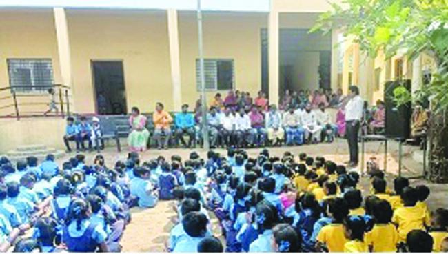 ಪ್ರತಿಯೊಂದು ಜೀವನ ಮೌಲ್ಯದ ವಿಷಯಗಳನ್ನು ಆಲಿಸಿ, ಉತ್ತಮ ಪ್ರಜೆಗಳಾಗಿ ಹೊರಹೊಮ್ಮಿ.ಅಧ್ಯಕ್ಷ.ವಿ.ತಿಪ್ಪೇಸ್ವಾಮಿ             