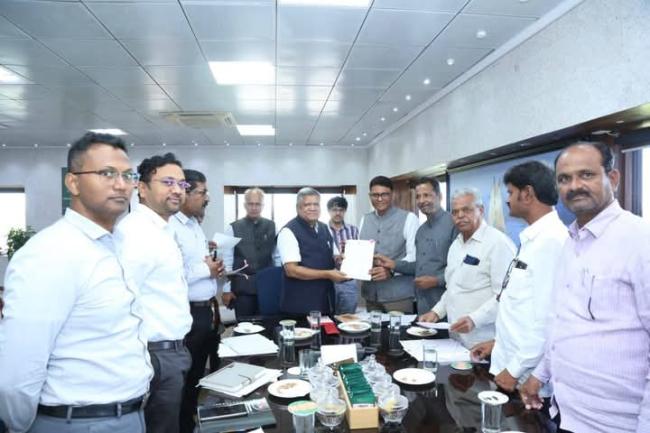 ಲೋಕಾಪುರದಿಂದ ಧಾರವಾಡ ರೈಲ್ವೆ ಮಾರ್ಗ ಅನುಷ್ಠಾನಕ್ಕೆ ಪ್ರಾಮಾಣಿಕವಾಗಿ ಪ್ರಯತ್ನಿಸುತ್ತೇನೆ: ಸಂಸದ ಶೆಟ್ಟರ 