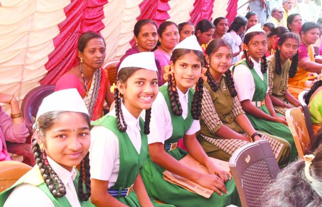  ಮಕ್ಕಳ ದೂರುಗಳು ಗ್ರಾಮದ ಅಭಿವೃದ್ಧಿಗೆ ಪೂರಕ: ಜಿಲ್ಲಾಧಿಕಾರಿ ದಿವ್ಯ ಪ್ರಭು 