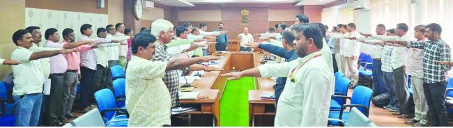 ಕೊಪ್ಪಳ ಜಿಲ್ಲಾಡಳಿತ ವತಿಯಿಂದ ರಾಷ್ಟ್ರೀಯ ಐಕ್ಯತಾ ಪ್ರಮಾಣ ವಚನ ಸ್ವೀಕಾರ 