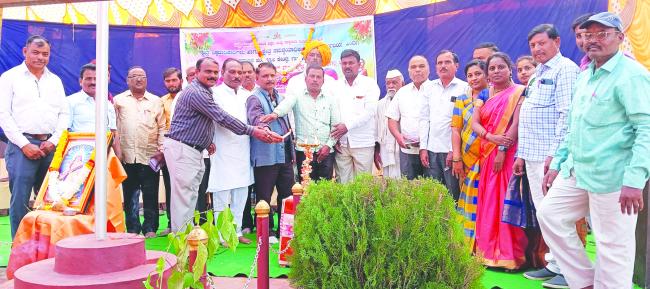 ಗ್ರಾಮೀಣ ಮಕ್ಕಳಲ್ಲಿನ ಅಗಾಧ ಪ್ರತಿಭೆಯನ್ನು ಗುರುತಿಸಲು ಕಲಿಕೋತ್ಸವ: ಡೋಣೂರ  